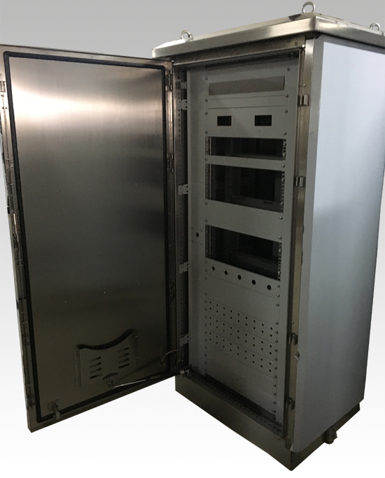 不銹鋼通訊機(jī)柜-9